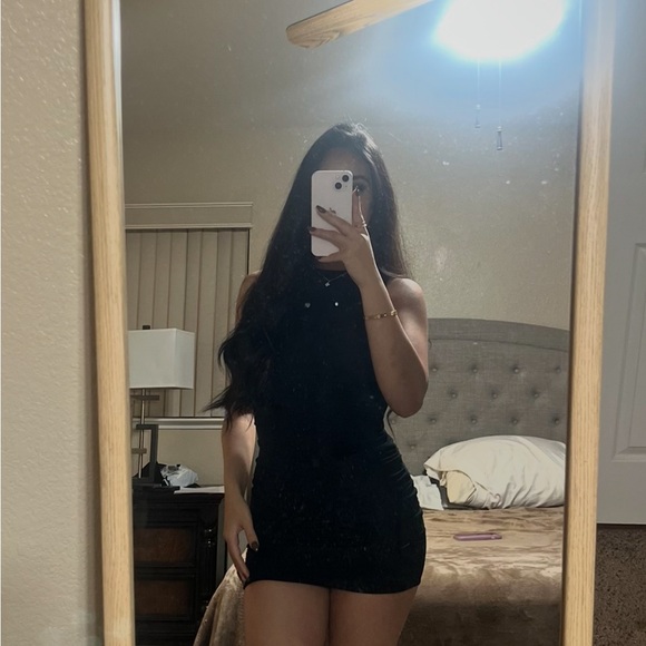 Oh-Polly Elegant Black Sleeveless Dress - Picture 5 of 5